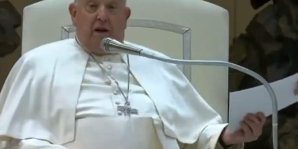 Pope Francis refuses to read speech: 9 pages is torture
